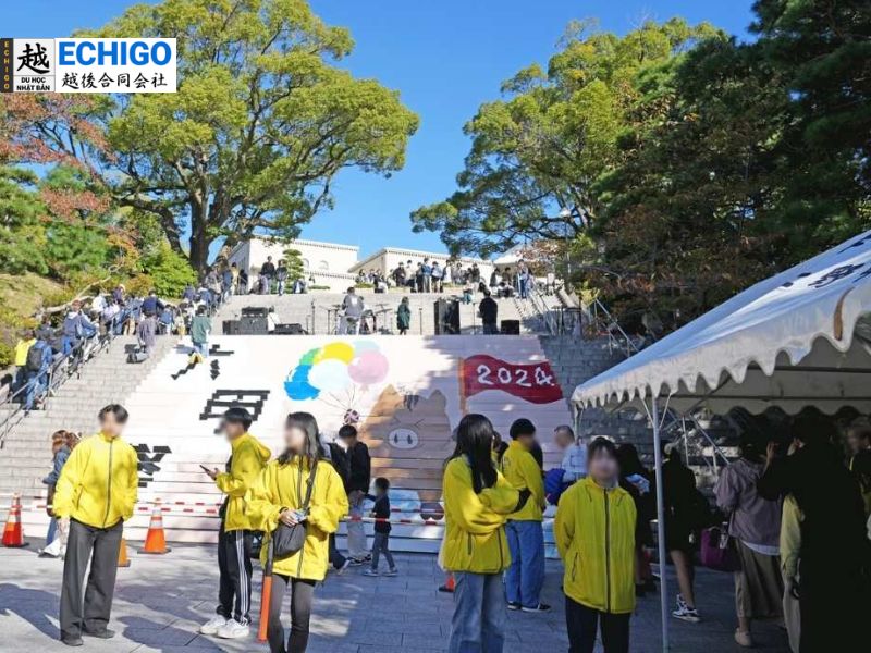 Trung tâm Hỗ trợ sinh viên quốc tế Trường Đại học Quốc tế Kobe